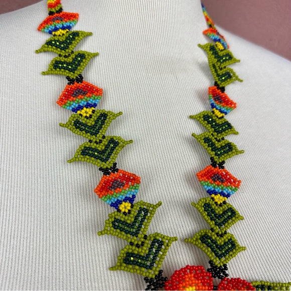 Huichol necklace Multicolor flower beaded necklace mexican style tassel - Picture 3 of 6